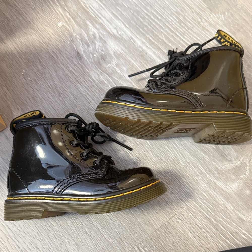 Dr. Martens Kids Glossy Black Boots